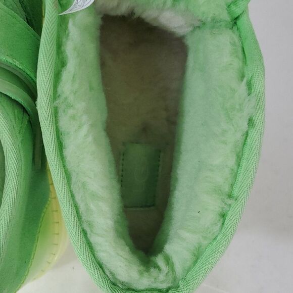 s-l400.jpg UGG Neumel Womens Size 8 Clear Chukka Suede Boots Parakeet Green 1137030